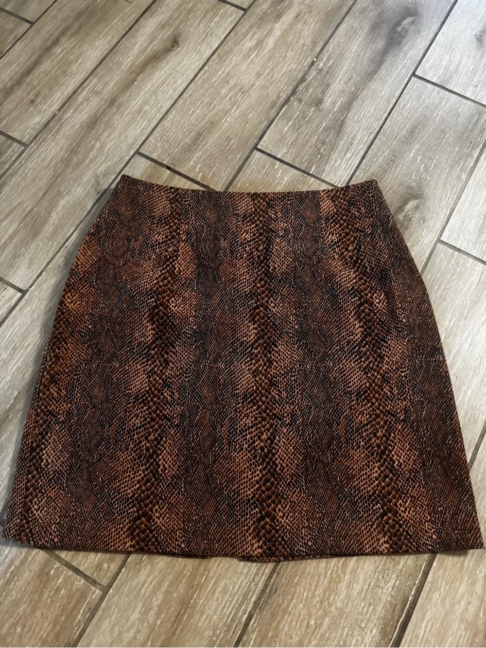 Briggs New York Brown Snake-Print Mini Skirt